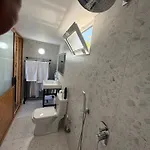 Alex's House Shiroke فيلة *