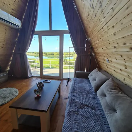 فيلة Alex's House Shiroke *