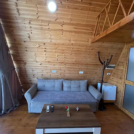 Alex's House Shiroke فيلة شكودر